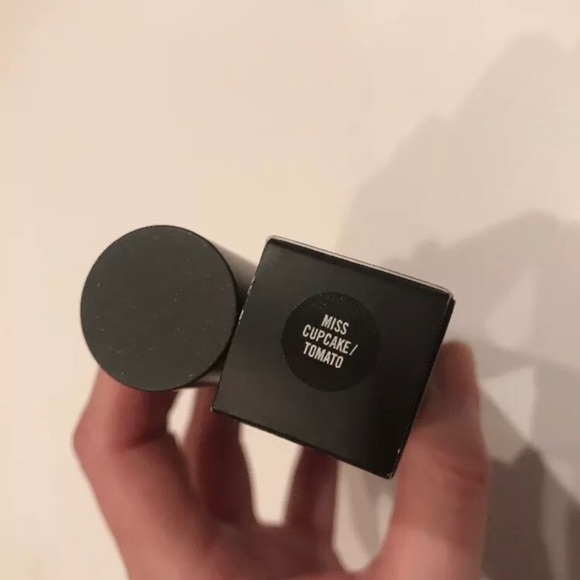 Mac ❌❌SOLD❌❌ - Picture 2 of 3